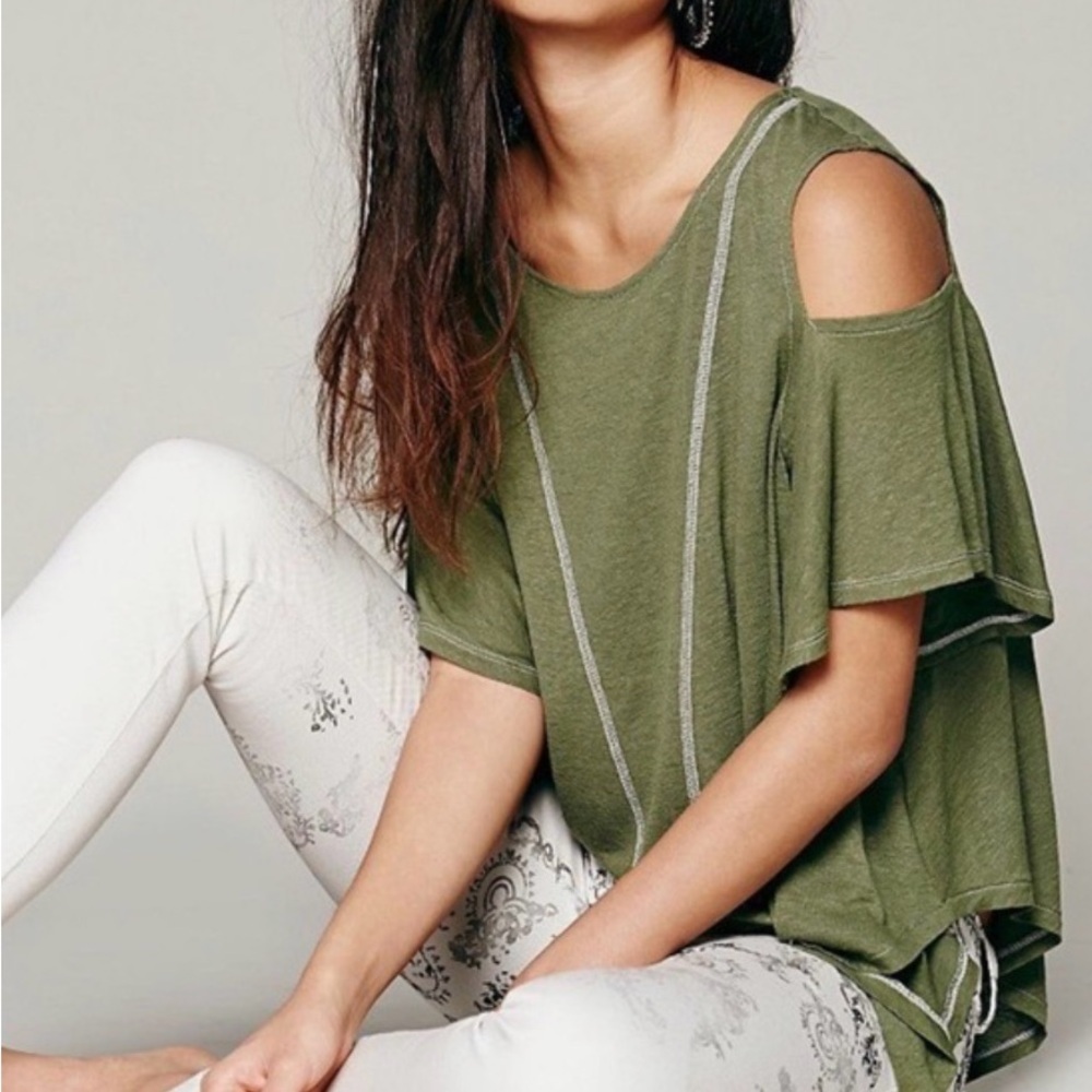 🌸WE THE FREE FREE PEOPLE Cold Shoulder Tee
